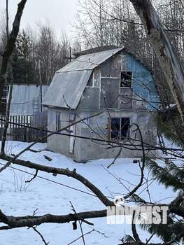 Дом 40м², 2-этажный, участок 8 сот.  