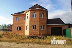 Коттедж 340м&sup2;, 2-этажный, участок 10 сот.  