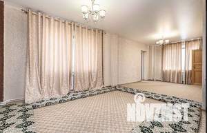 Дом 245м², 3-этажный, участок 14 сот.  