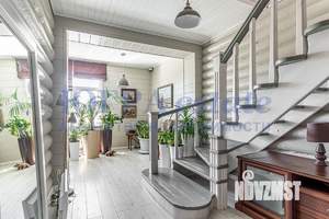 Дом 344м&sup2;, 2-этажный, участок 10 сот.  