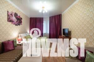 1-к квартира, посуточно, 49м2, 3/9 этаж