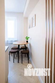 1-к квартира, посуточно, 42м2, 4/5 этаж