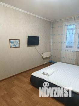 1-к квартира, посуточно, 43м2, 5/16 этаж